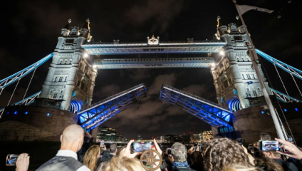 Exclusive Tower Bridge lift NYE Thames Luxury Charters
