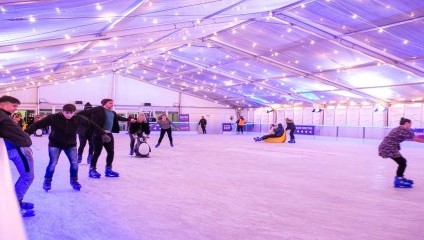 The public enjoying SKATE Manchester Cathedral Gardens