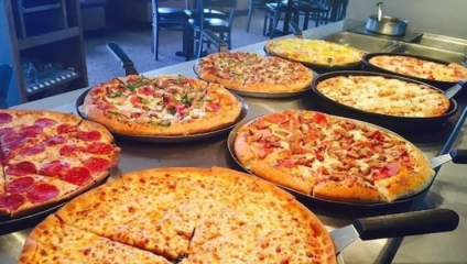 Pizza Hut all you can eat lunch deal - image of different large pizzas