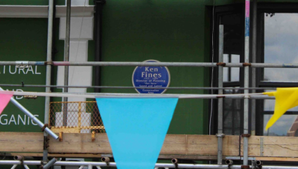 A blue plaque honouring Ken Fines which reads “Director of Planning, “Our hero”, saved and named the North Laine Conservation Area.