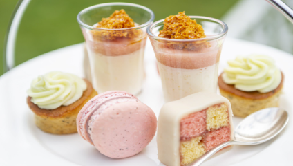 Berwick Lodge Boutique Hotel afternoon tea Bristol, cake and glasses of drink