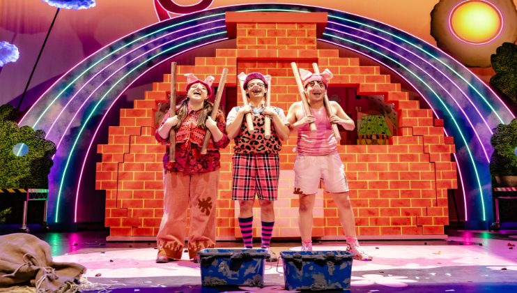Three Little Pigs production Image - credit Danny Kaan