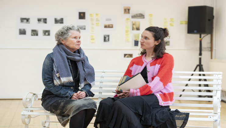 Imelda Staunton and Bessie Carter credit Johan Persson