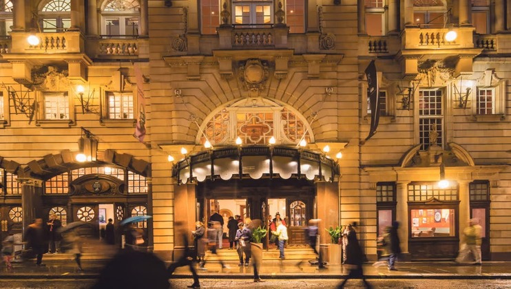 Front of The London Coliseum