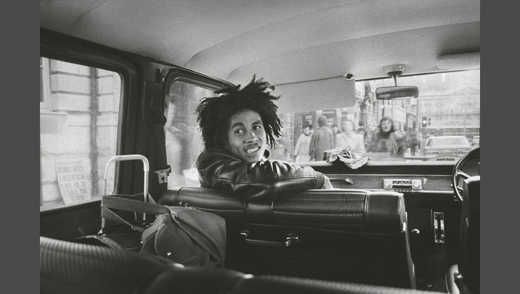 Dennis Morris, Babylon by van, London, 1973 © Dennis Morris