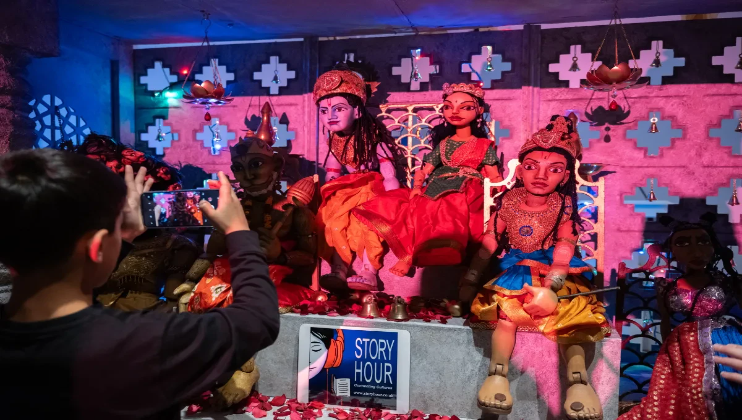 Diwali at the National Maritime Museum - StoryHour UK puppet performance of the Ramayana story